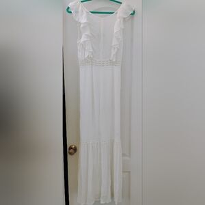 NWOT Forever 21 White Ruffle Maxi Dress Size Small